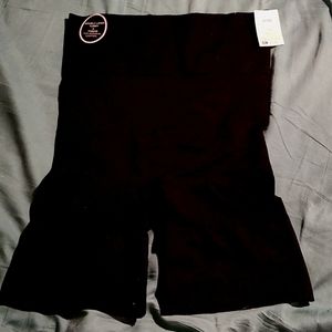 NWT UnderWhere? Black 2X double layer control Spanx